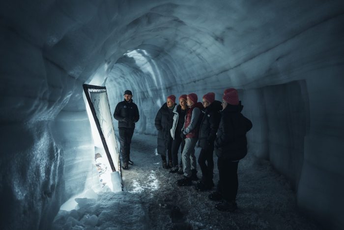 https://intotheglacier.is/wp-content/uploads/2022/09/Umbraco-web-Intotheglacier-langjokullglacier-700x467.jpg
